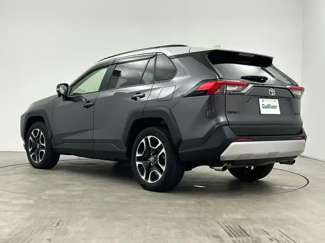 トヨタ ＲＡＶ４ アドベンチャー 三重県 2019(令1)年 1.1万km アッシュグレーメタリック/ グレーメタリック /禁煙車//純正9インチナビ/　フルセグTV/Bluetooth//バックカメラ//純正アルミホイール//シートヒーター//ベンチレーション//ハンドルヒーター//ステアリングスイッチ//オートエアコン//レーダークルーズコントロール//前後コーナーセンサー//オートライト//オートハイビーム//純正LEDヘッドライト//フォグライト//オートマッチングハイビーム//ETC//パワーバックドア//前後ドラレコ