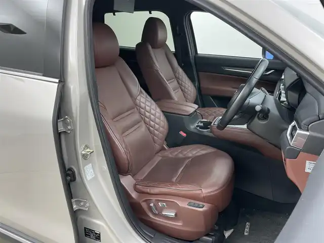 マツダ ＣＸ－８ XD エクスクルーシブモード 岡山県 2022(令4)年 5.1万km プラチナクォーツメタリック 純正10.25インチナビ/（CD/DVD/BT/Carplay/TV/HDMI)/全周囲カメラ/BOSEサウンドシステム/フリップダウンモニター/CD/DVDデッキ/ブラウンレザーシート/シートベンチレーション/パワーシート/LEDヘッドライト/オートライト/フォグランプ/マツダセーフティーサポカーS/ルーフレール/電動リアゲート/スペアキー１個