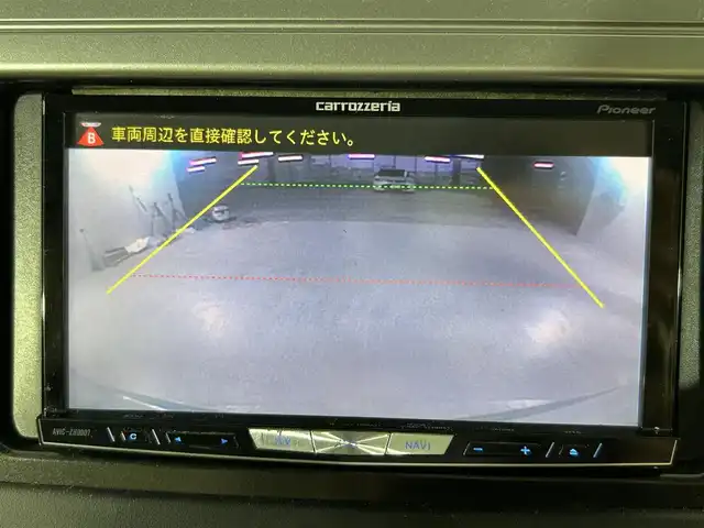 トヨタ ランドクルーザー プラド TX 佐賀県 2013(平25)年 11.8万km ホワイトパールクリスタルシャイン 社外７インチSDナビ/CD/DVD/フルセグTV/Bluetooth/社外後席用モニター/４WD/ETC/３列シート/フロアマット/純正１８インチアルミホイール/コーナーセンサー/LEDヘッドライト/オートライト