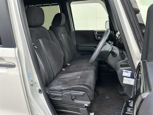 ホンダ Ｎ ＢＯＸ カスタム G L 佐賀県 2018(平30)年 3.8万km プレミアムホワイトパールⅡ 社外SDナビ/・バックカメラ/・フルセグTV/BT/CD/DVD/片側パワースライドドア/純正14インチAW/社外ドラレコ(前)/ETC/LEDヘッドライト/オートライト/フォグランプ/リアサンシェード/電動格納ミラー/フロアマット/ドアバイザー/ISOFIX