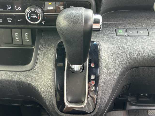 ホンダ Ｎ ＢＯＸ カスタム G L 佐賀県 2018(平30)年 3.8万km プレミアムホワイトパールⅡ 社外SDナビ/・バックカメラ/・フルセグTV/BT/CD/DVD/片側パワースライドドア/純正14インチAW/社外ドラレコ(前)/ETC/LEDヘッドライト/オートライト/フォグランプ/リアサンシェード/電動格納ミラー/フロアマット/ドアバイザー/ISOFIX