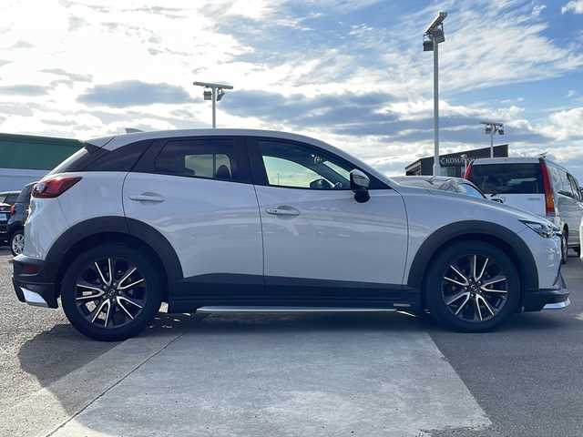 マツダ ＣＸ－３ XD プロアクティブ 徳島県 2017(平29)年 10.7万km セラミックM 純正SDナビ/（ラジオ/フルセグ/DISC/USB/BT/AUX）/ターボ/ブラインドスポットモニター/エアロ/（フロント/サイド/リアスポイラー）/半革シート/追従式クルーズコントロール/純正18AW/LEDヘッドライト/フォグライト/純正フロアマット/ETC/オートライト/スペアキー