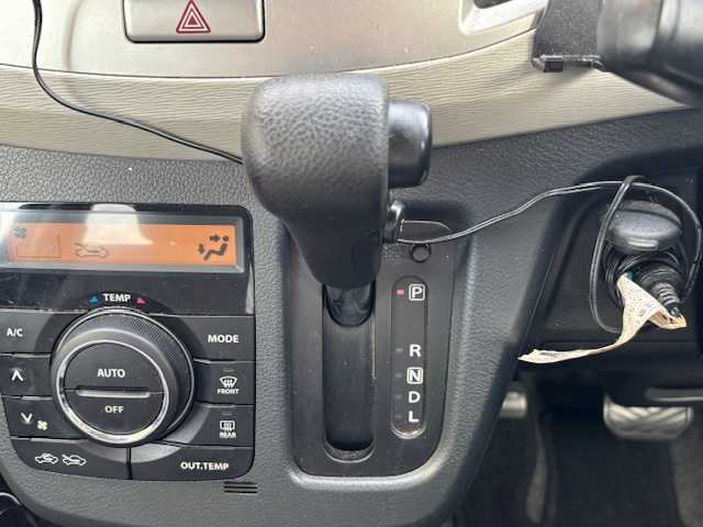 スズキ ワゴンＲ FZ 宮城県 2014(平26)年 6.7万km ブルーイッシュブラックパール3 登録時走行距離66748km/取り付けTV（RL7V-11SG）/CD・AUX・AM・FM/ワンオーナー/スマートキー/スペアあり/アイドリングストップ/シートヒーター（D席）/ベンチシート/衝突軽減システム/横滑り防止装置/電動格納ミラー/ウインカーミラー/ドアバイザー/純正アルミホイール/冬タイヤ4本