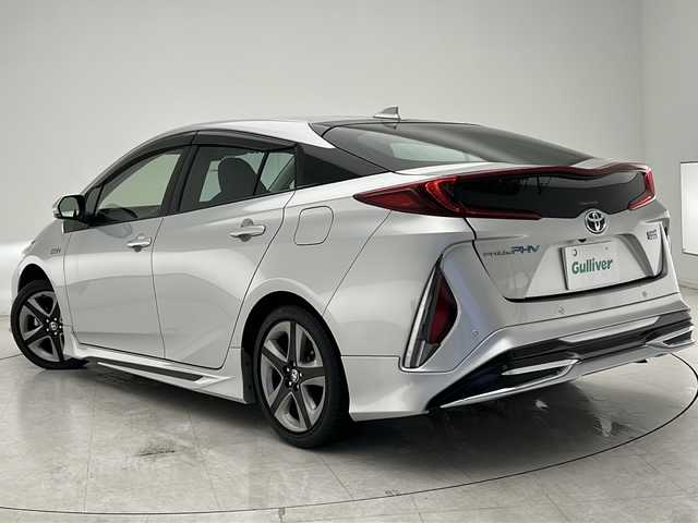 トヨタ プリウス ＰＨＶ S ナビパッケージ 千葉県 2020(令2)年 2.4万km シルバーM 禁煙車/プラグインハイブリット/モデリスタフルエアロ/純正SDナビ（フルセグTV・Bluetooth・USB）/全方位カメラ/トヨタセーフティセンス/プリクラッシュセーフティ/レーントレーシングアシスト/オートマチックハイビーム/レーダークルーズコントロール/ロードサインアシスト/先行車発進告知機能/LEDヘッドライト/スマートキー/前後ドライブレコーダーCS91FH/ビルトインETC2.0/ブラインドスポットモニター/パーキングサポートブレーキ/横滑り防止機能/純正ドアバイザー/純正フロアマット