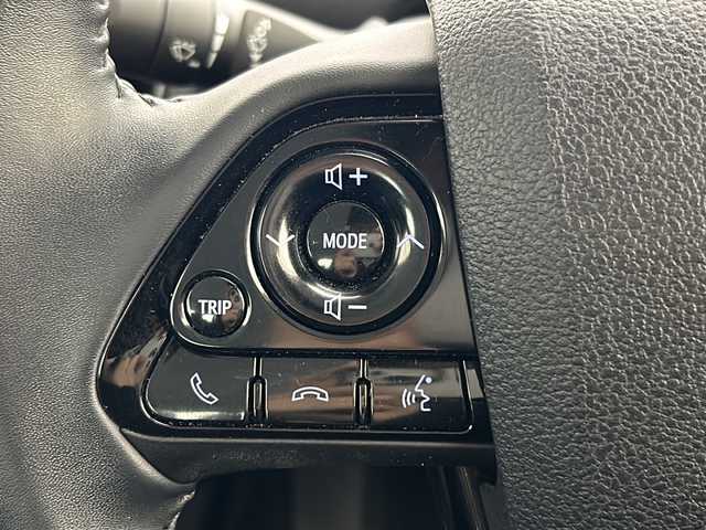 トヨタ プリウス ＰＨＶ S ナビパッケージ 千葉県 2020(令2)年 2.4万km シルバーM 禁煙車/プラグインハイブリット/モデリスタフルエアロ/純正SDナビ（フルセグTV・Bluetooth・USB）/全方位カメラ/トヨタセーフティセンス/プリクラッシュセーフティ/レーントレーシングアシスト/オートマチックハイビーム/レーダークルーズコントロール/ロードサインアシスト/先行車発進告知機能/LEDヘッドライト/スマートキー/前後ドライブレコーダーCS91FH/ビルトインETC2.0/ブラインドスポットモニター/パーキングサポートブレーキ/横滑り防止機能/純正ドアバイザー/純正フロアマット