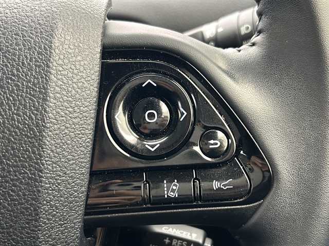 トヨタ プリウス ＰＨＶ S ナビパッケージ 千葉県 2020(令2)年 2.4万km シルバーM 禁煙車/プラグインハイブリット/モデリスタフルエアロ/純正SDナビ（フルセグTV・Bluetooth・USB）/全方位カメラ/トヨタセーフティセンス/プリクラッシュセーフティ/レーントレーシングアシスト/オートマチックハイビーム/レーダークルーズコントロール/ロードサインアシスト/先行車発進告知機能/LEDヘッドライト/スマートキー/前後ドライブレコーダーCS91FH/ビルトインETC2.0/ブラインドスポットモニター/パーキングサポートブレーキ/横滑り防止機能/純正ドアバイザー/純正フロアマット