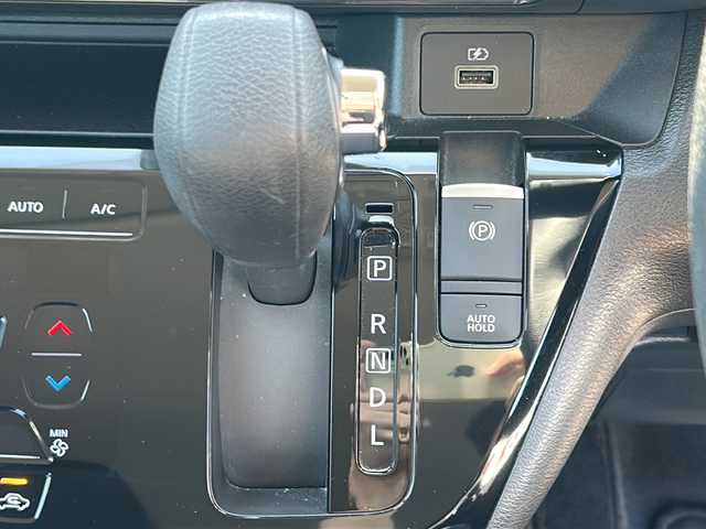 日産 デイズ HWS X プロパイロットED 佐賀県 2021(令3)年 3.3万km スパークリングレッド/ブラック 純正９インチナビ　/プロパイロット　/アラウンドビューモニター　/エマージェンシーブレーキ　/LDW　/コーナーセンサー/BSW　/先行車発進お知らせ/電動パーキングブレーキ/オートブレーキホールド/ETC/ステアリングリモコン/プッシュスタート/インテリジェントキー/LEDヘッドライト　/純正アルミホイール