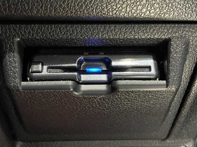 スバル ＷＲＸ Ｓ４ STIスポーツアイサイト 岡山県 2020(令2)年 8万km アイスシルバーメタリック 登録時走行距離80068キロ/純正８インチナビ/AM/FM/Bluetooth/TV/DVD/SD/サンルーフ/STIエアロ（F、S、R）/アイサイト/・プリクラッシュブレーキ/・全車速追従機能付クルーズコントロール/・車線逸脱抑制/ブラインドスポットモニター/コーナーセンサー/バックカメラ/前ドライブレコーダー/PLOVAリアウィング/RECAROシート/シートヒーター（D＋N）/パワーシート（D＋N）/純正１８インチAW/プッシュスタート/スマートキー/ETC2.0