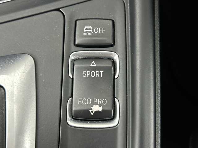 ＢＭＷ ３２０ｄ ツーリング ラグジュアリー 愛知県 2016(平28)年 4.8万km シルバー 純正HDDナビゲーション/CD DVD Bluetooth/バックカメラ/ETC/ワンオーナー/レーンキープアシスト/シートヒーター(D/N)/パワーシート(D/N)/コーナーセンサー/パワーバックドア/ステアリングリモコン/クルーズコントロール/ステアリングリモコン/純正17インチアルミホイール/アイドリングストップ/横滑り防止装置/電動格納ミラー/フロアマット/スマートキー/ドアバイザー