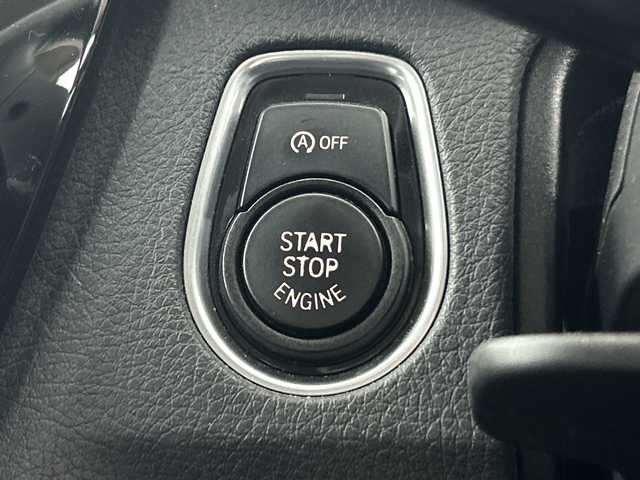 ＢＭＷ ３２０ｄ ツーリング ラグジュアリー 愛知県 2016(平28)年 4.8万km シルバー 純正HDDナビゲーション/CD DVD Bluetooth/バックカメラ/ETC/ワンオーナー/レーンキープアシスト/シートヒーター(D/N)/パワーシート(D/N)/コーナーセンサー/パワーバックドア/ステアリングリモコン/クルーズコントロール/ステアリングリモコン/純正17インチアルミホイール/アイドリングストップ/横滑り防止装置/電動格納ミラー/フロアマット/スマートキー/ドアバイザー