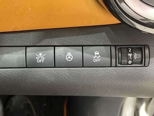 日産 キックス X ツートーンインテリアED 埼玉県 2020(令2)年 4.4万km ブリリアントホワイトパール/ピュアブラック 2トーン プロパイロット/純正9インチSDナビゲーション/　　CD/DVD/BT/USB/フルセグ/アラウンドビューモニター/レーダークルーズコントロール/レーンキープアシスト/LEDヘッドライト/茶革シート/シートヒーター/純正17インチアルミホイール/ステアリングヒーター/コーナーセンサー/デジタルインナーミラー/スマートキー/ETC/禁煙車