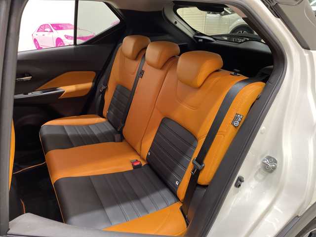 日産 キックス X ツートーンインテリアED 埼玉県 2020(令2)年 4.4万km ブリリアントホワイトパール/ピュアブラック 2トーン プロパイロット/純正9インチSDナビゲーション/　　CD/DVD/BT/USB/フルセグ/アラウンドビューモニター/レーダークルーズコントロール/レーンキープアシスト/LEDヘッドライト/茶革シート/シートヒーター/純正17インチアルミホイール/ステアリングヒーター/コーナーセンサー/デジタルインナーミラー/スマートキー/ETC/禁煙車