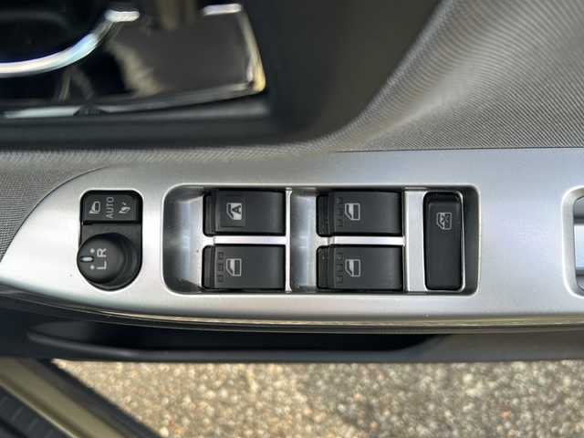 ダイハツ キャスト アクティバ G ターボ SAⅢ 石川県 2018(平30)年 6.1万km オフビートカーキM 社外ＳＤナビ/フルセグＴＶ/スタッドレス４本付/４ＷＤ/前後社外ドライブレコーダー/プッシュスタート/スマートキー/オートライト/ＬＥＤヘッドライト/純正アルミホイール/スペアキーあり/オートハイビーム/横滑り防止システム/衝突被害軽減システム