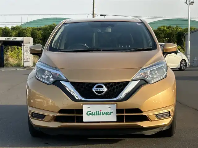 日産 ノート X 岡山県 2016(平28)年 4.7万km ギャラクシーゴールド 純正ナビ　/衝突被害軽減システム　/バックカメラ　/ドライブレコーダー　/レーンキープアシスト　/プッシュスタート　/盗難防止装置　/横滑り防止装置　/オートライト　/オートマチックハイビーム　/USB入力端子　/ETC