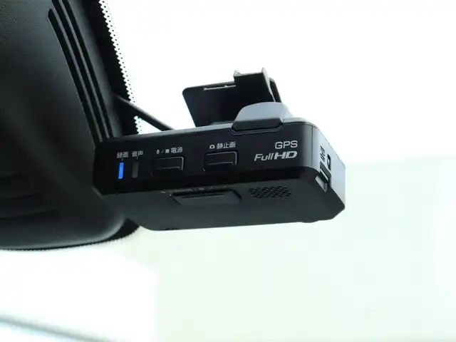 日産 セレナ ハイウェイスター Vセレクション 神奈川県 2017(平29)年 5.3万km ブリリアントホワイトパール ワンオーナー/純正メモリナビ/フルセグテレビ/バックカメラ/アラウンドビューモニター/アイドリングストップ/ウィンカーミラー/ドアバイザー/プッシュスタート/両側ハンズフリーパワースライドドア/ETC/ステアリングスイッチ/シートバックポケット(D/N席)/保証書/取説/スペアキー/記録簿(R2.4)