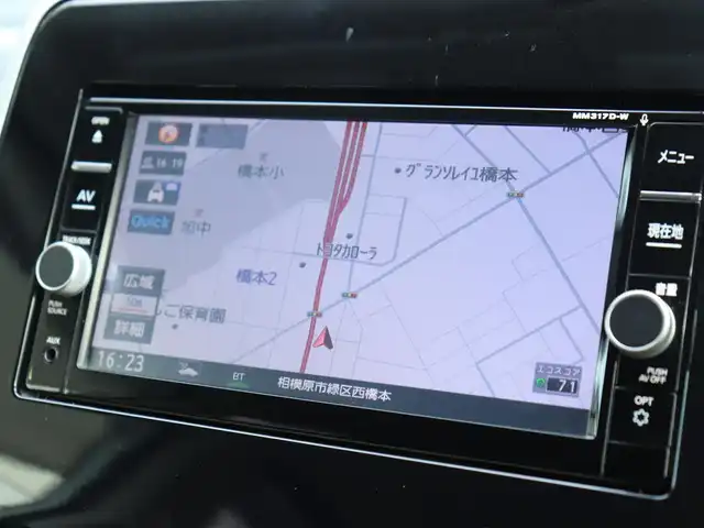 日産 セレナ ハイウェイスター Vセレクション 神奈川県 2017(平29)年 5.3万km ブリリアントホワイトパール ワンオーナー/純正メモリナビ/フルセグテレビ/バックカメラ/アラウンドビューモニター/アイドリングストップ/ウィンカーミラー/ドアバイザー/プッシュスタート/両側ハンズフリーパワースライドドア/ETC/ステアリングスイッチ/シートバックポケット(D/N席)/保証書/取説/スペアキー/記録簿(R2.4)