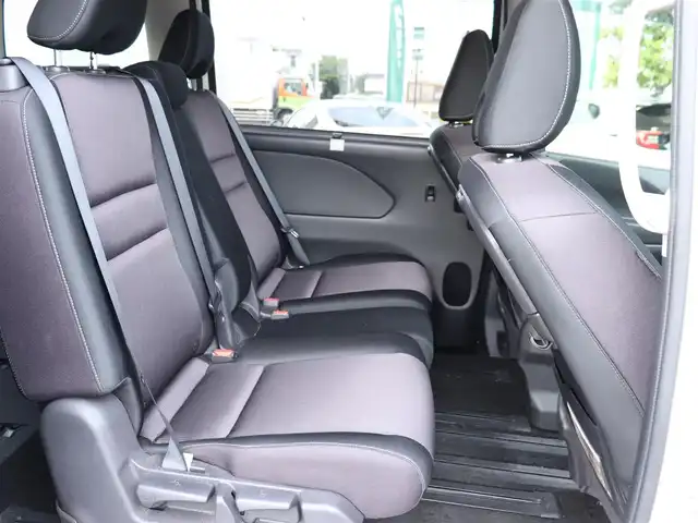 日産 セレナ ハイウェイスター Vセレクション 神奈川県 2017(平29)年 5.3万km ブリリアントホワイトパール ワンオーナー/純正メモリナビ/フルセグテレビ/バックカメラ/アラウンドビューモニター/アイドリングストップ/ウィンカーミラー/ドアバイザー/プッシュスタート/両側ハンズフリーパワースライドドア/ETC/ステアリングスイッチ/シートバックポケット(D/N席)/保証書/取説/スペアキー/記録簿(R2.4)