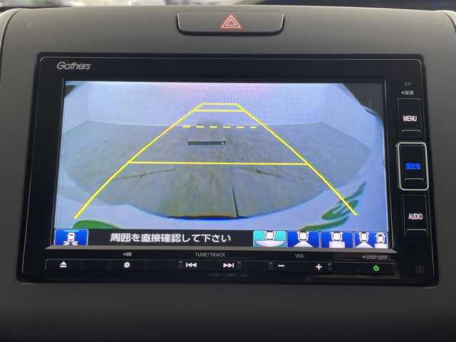 ホンダ フリード ハイブリット G ホンダセンシング 埼玉県 2020(令2)年 0.8万km プラチナホワイトパール 純正ナビ　Ｂカメラ　温シート　追従走行　ＥＴＣ　両側パワースライドドア　コーナーセンサー　衝突軽減システム　レーンキープアシスト　スペアキー　前後ドライブレコーダー　禁煙車　スマートキー