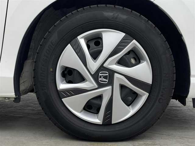 ホンダ フリード ハイブリット G ホンダセンシング 埼玉県 2020(令2)年 0.8万km プラチナホワイトパール 純正ナビ　Ｂカメラ　温シート　追従走行　ＥＴＣ　両側パワースライドドア　コーナーセンサー　衝突軽減システム　レーンキープアシスト　スペアキー　前後ドライブレコーダー　禁煙車　スマートキー