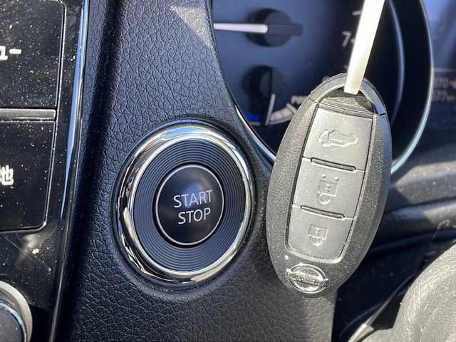 日産 エクストレイル ハイブリッド 20Xi 新潟県 2020(令2)年 5.8万km ダイヤモンドブラック 4WD/純正ナビ（BT/DTV/FM/AM/フルセグ）/全周囲カメラ/プロパイロット/デジタルインナーミラー/パワーシート（前席）/全席シートヒーター/パワーバックドア/オートライト/ビルトインETC/HIDライト/夏冬タイヤ/ステアリングスイッチ/ウィンカーミラー/フォグランプ/シガーソケット/ドアバイザー