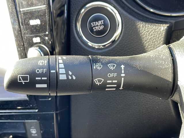 日産 エクストレイル ハイブリッド 20Xi 新潟県 2020(令2)年 5.8万km ダイヤモンドブラック 4WD/純正ナビ（BT/DTV/FM/AM/フルセグ）/全周囲カメラ/プロパイロット/デジタルインナーミラー/パワーシート（前席）/全席シートヒーター/パワーバックドア/オートライト/ビルトインETC/HIDライト/夏冬タイヤ/ステアリングスイッチ/ウィンカーミラー/フォグランプ/シガーソケット/ドアバイザー