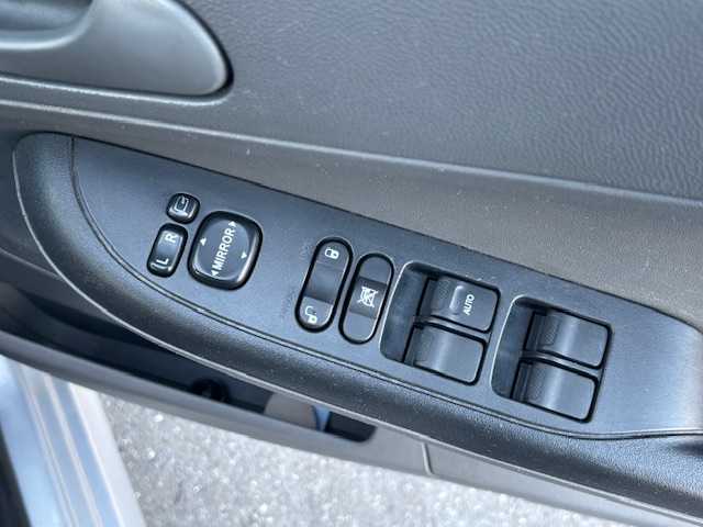 スバル Ｒ２ S 宮城県 2004(平16)年 14.3万km シャイニーシルバーメタリック 登録時走行距離142277km/Bluetooth/AM/FM/CD/USB/フォグランプ/ヘッドライトレベライザー/電動格納ミラー/パワーステアリング