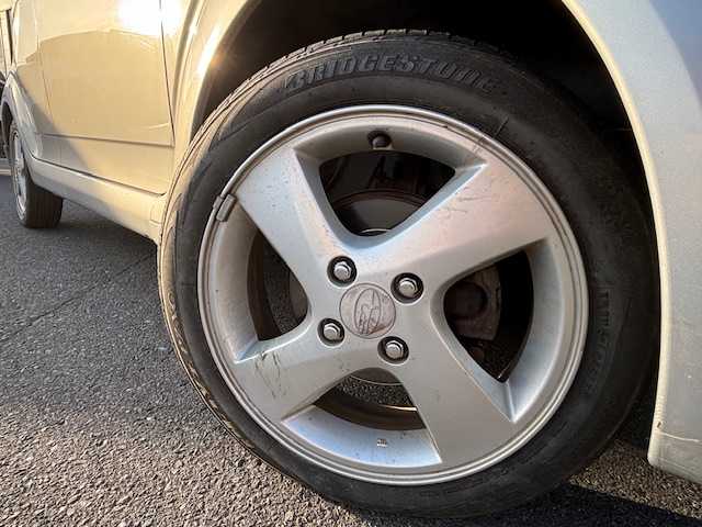 スバル Ｒ２ S 宮城県 2004(平16)年 14.3万km シャイニーシルバーメタリック 登録時走行距離142277km/Bluetooth/AM/FM/CD/USB/フォグランプ/ヘッドライトレベライザー/電動格納ミラー/パワーステアリング