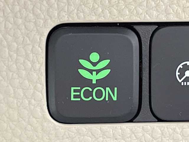 ホンダ Ｎ ＢＯＸ G L ホンダセンシング 神奈川県 2020(令2)年 1.5万km クリスタルブラックパール 純正７型メモリーナビゲーション【VXM-214VFi】/フルセグ　CD DVD　Bluetooth　iPod　SDMUSICRACK　AUX　USB　AM FM/バックカメラ/片側電動スライドドア【サンシェード】/ホンダセンシング/CMBS衝突軽減ブレーキ/LKAS車線維持支援システム/誤発進抑制機能/先行車発進お知らせ/レーダークルーズコントロール/路外逸脱警報/オートハイビーム/標識認識機能/歩行者事故低減ステアリング/リアセンサー/純正前方ドライブレコーダー【ナビ連動】/純正ビルトインETC/ECON/プッシュスタート/スマートキー/LEDヘッドランプ/オートライト/電格ウインカーミラー