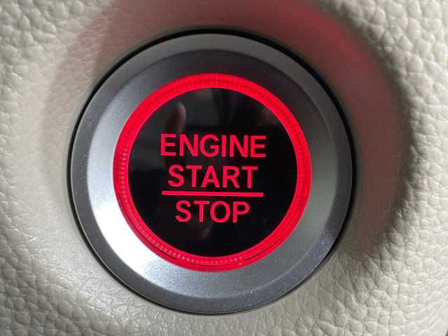 ホンダ Ｎ ＢＯＸ G L ホンダセンシング 神奈川県 2020(令2)年 1.5万km クリスタルブラックパール 純正７型メモリーナビゲーション【VXM-214VFi】/フルセグ　CD DVD　Bluetooth　iPod　SDMUSICRACK　AUX　USB　AM FM/バックカメラ/片側電動スライドドア【サンシェード】/ホンダセンシング/CMBS衝突軽減ブレーキ/LKAS車線維持支援システム/誤発進抑制機能/先行車発進お知らせ/レーダークルーズコントロール/路外逸脱警報/オートハイビーム/標識認識機能/歩行者事故低減ステアリング/リアセンサー/純正前方ドライブレコーダー【ナビ連動】/純正ビルトインETC/ECON/プッシュスタート/スマートキー/LEDヘッドランプ/オートライト/電格ウインカーミラー