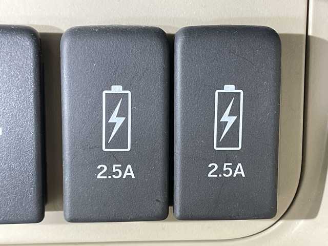 ホンダ Ｎ ＢＯＸ G L ホンダセンシング 神奈川県 2020(令2)年 1.5万km クリスタルブラックパール 純正７型メモリーナビゲーション【VXM-214VFi】/フルセグ　CD DVD　Bluetooth　iPod　SDMUSICRACK　AUX　USB　AM FM/バックカメラ/片側電動スライドドア【サンシェード】/ホンダセンシング/CMBS衝突軽減ブレーキ/LKAS車線維持支援システム/誤発進抑制機能/先行車発進お知らせ/レーダークルーズコントロール/路外逸脱警報/オートハイビーム/標識認識機能/歩行者事故低減ステアリング/リアセンサー/純正前方ドライブレコーダー【ナビ連動】/純正ビルトインETC/ECON/プッシュスタート/スマートキー/LEDヘッドランプ/オートライト/電格ウインカーミラー