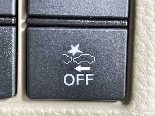 ホンダ Ｎ ＢＯＸ G L ホンダセンシング 神奈川県 2020(令2)年 1.5万km クリスタルブラックパール 純正７型メモリーナビゲーション【VXM-214VFi】/フルセグ　CD DVD　Bluetooth　iPod　SDMUSICRACK　AUX　USB　AM FM/バックカメラ/片側電動スライドドア【サンシェード】/ホンダセンシング/CMBS衝突軽減ブレーキ/LKAS車線維持支援システム/誤発進抑制機能/先行車発進お知らせ/レーダークルーズコントロール/路外逸脱警報/オートハイビーム/標識認識機能/歩行者事故低減ステアリング/リアセンサー/純正前方ドライブレコーダー【ナビ連動】/純正ビルトインETC/ECON/プッシュスタート/スマートキー/LEDヘッドランプ/オートライト/電格ウインカーミラー