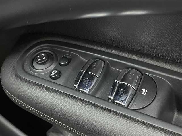 ＭＩＮＩ ミニ クロスオーバー クーパー S D 埼玉県 2016(平28)年 4.6万km ジャングルグリーン 社外メモリナビ/[AM/FM/CD/DVD/BT/フルセグ]/ETC/パドルシフト/前後ドラレコ/オートライト/HIDヘッドライト/フォグランプ/純正マット/スマートスペアキー×１/保証書/取扱説明書