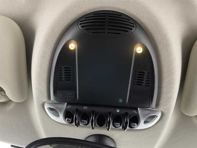ＭＩＮＩ ミニ クロスオーバー クーパー S D 埼玉県 2016(平28)年 4.6万km ジャングルグリーン 社外メモリナビ/[AM/FM/CD/DVD/BT/フルセグ]/ETC/パドルシフト/前後ドラレコ/オートライト/HIDヘッドライト/フォグランプ/純正マット/スマートスペアキー×１/保証書/取扱説明書