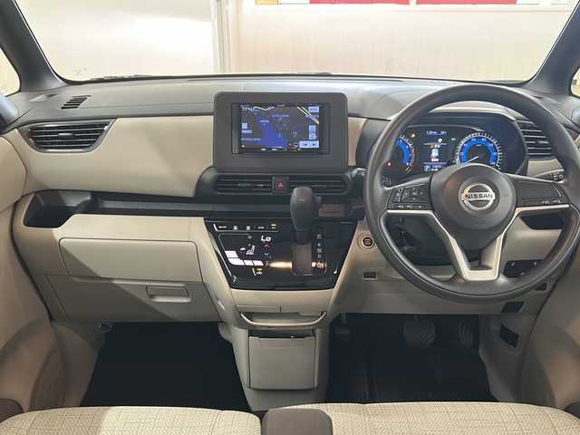 日産 ルークス X 長崎県 2021(令3)年 1.3万km フローズンバニラパール ワンオーナー/スマートキー２個/プッシュスタート/エマージェンシーブレーキ/車線逸脱警報/片側パワースライドドア/ アラウンドビューモニター/社外7インチSDナビ/・フルセグ/CD/DVD/BTオーディオ/・SD録音/ETC/前後ドライブレコーダー/前後ソナー/ステアリモコン/フロアマット/ドアバイザー/アイドルストップ/新車時保証書/車両取説
