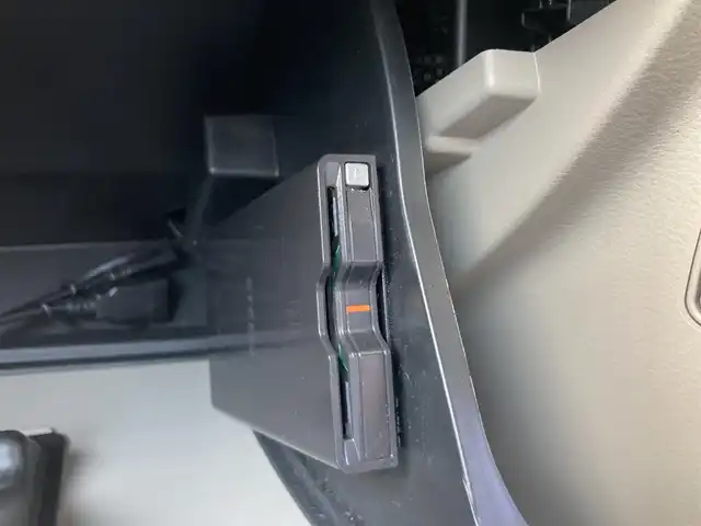 スズキ エブリィ ワゴン PZターボ 鳥取県 2021(令3)年 1.6万km クールカーキPM ターボ車/純正ナビ/フルセグ/DVD/CD/BT/バックカメラ/デュアルカメラブレーキ/レーンキープアシスト/後方クリアランスソナー/片側パワースライドドア/ETC/ステアリングスイッチ/キセノンヘットライト/オートハイビーム/純正14インチアルミホイール/プッシュエンジンスタート
