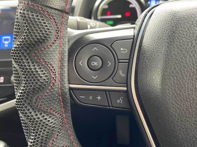 トヨタ カムリ WSレザーパッケージ 沖縄県 2019(平31)年 2.1万km アティチュードブラックマイカ 純正８型ディスプレイオーディオ　/　(フルセグTV　Bluetooth　CD　DVD)/バックカメラ　/ETC/トヨタセーフティセンス　/・衝突被害軽減ブレーキ (プリクラッシュセーフティ)																									/・ハンドル操作サポート (レーントレーシングアシスト)																									/・追従ドライブ支援機能 (レーダークルーズコントロール)																									/・車線はみ出しアラート (レーンディパーチャーアラート)																									/・自動ハイビーム (オートマチックハイビーム)																									/パワーシート　/シートヒーター/レザーシート　/ＬＥＤヘッドライト　/オートライト/クリアランスソナー/純正フロアマット/純正１８インチアルミホイール/スマートキー/プッシュスタート