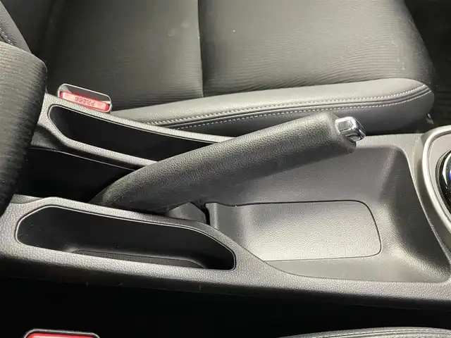 ホンダ グレイス ハイブリッド EX 埼玉県 2015(平27)年 6.6万km アラバスターシルバーメタリック 純正ナビ/VXM-152VFi/ CD/DVD/Bluetooth/地デジ/ 　ナビ装着用スペシャルパッケージ/フルオートエアコン＆リアエアコンアウトレット/【フロント】ハーフシェイドガラス＆【リア】プライバシーガラス＋ソフトプライバシーガラス/運転席ハイトアジャスター＆テレスコピック＆チルトステアリングＶＳＡ・エマジェンシーストップシグナル/ヒルスタートアシスト/電動格納ドアミラー・ドアミラーウィンカー/IRカット(遮熱)機能付ガラス(フロントウィンドウ＆フロントドア)/プラズマクラスター機能付きフルオートエアコン/Ｈｏｎｄａスマートキーシステム/ＬＥＤヘッドライト(ロービーム)＋オートレベリング＋オートコントロール/クルーズコントロール/セキュリティアラーム/１６インチアルミホイール/あんしんパッケージ/コンフォートビューパッケージ/運転席＆助手席ヒーテッドシート/パワースイッチシートヒーター