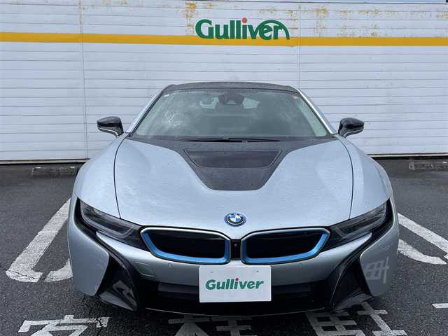 ＢＭＷ ｉ８ 埼玉県 2015(平27)年 3.6万km シルバー ワンオーナー /純正HDDナビ/ドラレコ/スペアキー/オプションアルミ20インチ　ライトアロイホイール/コンフォートアクセス/ストレージパッケージ/LEDヘッドライト/BMW i インテリアデザイン/アイオニックシルバー　（B72）