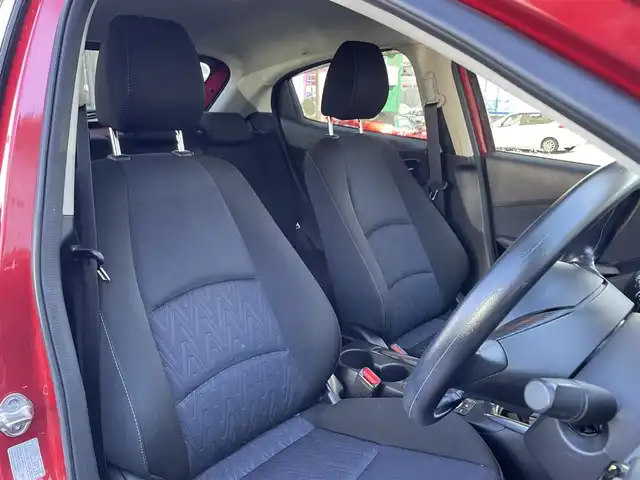 マツダ デミオ 13S 宮城県 2015(平27)年 6.4万km ソウルレッドプレミアムメタリック ワンオーナー/純正メモリナビ/FM/AM/BT/USB/AUX/バックカメラ/ステアリングスイッチ/MTモード搭載/社外アルミ夏タイヤ14インチ/スチール冬タイヤ15インチ/純正フロアマット/横滑り防止装置/衝突被害軽減システム/アイドリングスイッチ/ヘッドランプレベライザー/電動格納ミラー/プッシュスタート/保証書・記録簿・取扱説明書