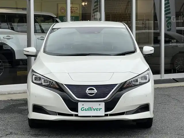 日産 リーフ X Vセレクション 山口県 2021(令3)年 4.2万km ブリリアントホワイトパール 純正SDナビ＆フルセグTV/＆アラウンドビューモニター/プロパイロット/純正フロアマット/純正ドアバイザー/純正LEDヘッドライト/純正17インチアルミ/インテリジェントルームミラー/フロントシートヒーター/ステアリングヒーター/ビルトインETC2.0