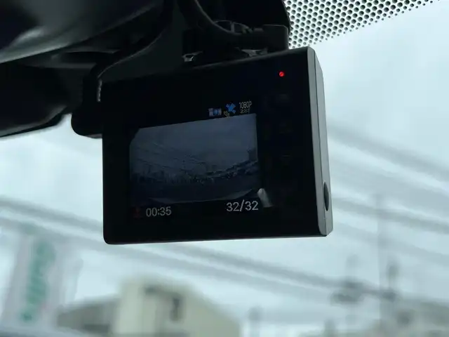 日産 リーフ X Vセレクション 山口県 2021(令3)年 4.2万km ブリリアントホワイトパール 純正SDナビ＆フルセグTV/＆アラウンドビューモニター/プロパイロット/純正フロアマット/純正ドアバイザー/純正LEDヘッドライト/純正17インチアルミ/インテリジェントルームミラー/フロントシートヒーター/ステアリングヒーター/ビルトインETC2.0