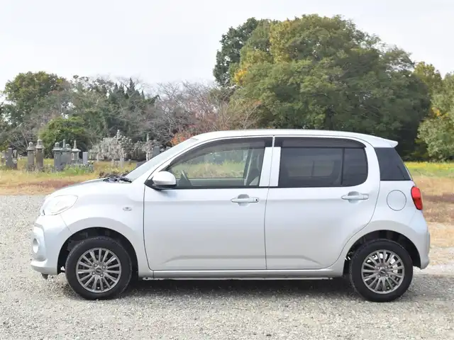 トヨタ パッソ X Lパッケージ S 兵庫県 2020(令2)年 2.6万km ブライトシルバーM 純正ナビ/地デジTV/バックカメラ/社外14インチアルミホイール/純正ドライブレコーダー/ステアリングリモコン/スマートアシスト３/コーナーセンサー/スマートキー/プッシュスタート/アイドリングストップ/ハイビームアシスト/オートライト/フロアマット/ドアバイザー