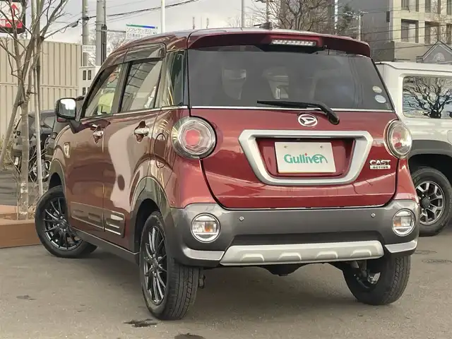 ダイハツ キャスト アクティバ G ターボ SAⅡ 道央・札幌 2015(平27)年 2.7万km ファイアークォーツレッドM ・4WD/・純正SDナビ/・CD/DVD/SD/USB/フルセグTV/・Bluetooth接続/・スマートアシスト/・プリクラッシュセーフティ/・レーンキープアシスト/・ダウンヒルアシストコントロール/・LEDオートライト/・オートリトラミラー/・純正フロアマット/・ドアバイザー/・ベンチシート/・純正エンジンスターター/・積込夏タイヤ純正AWセット/・スマートキー/スペアキー