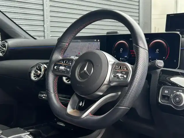 メルセデス・ベンツ Ａ１８０ セダン スタイル AMGライン 茨城県 2020(令2)年 5万km モハーベシルバー