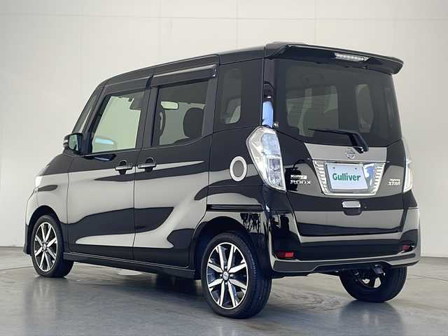 日産 デイズ ルークス ハイウェイスター Gターボ 宮崎県 2017(平29)年 4.4万km ブラック 純正ナビ(MM317D-W)/AM/FM/CD/DVD/Bluetooth/クルーズコントロール/両側電動スライドドア/アイドリングストップ/横滑り防止装置/電動格納ミラー/衝突軽減ブレーキ/アラウンドビューモニター/ドライブレコーダー/ETC