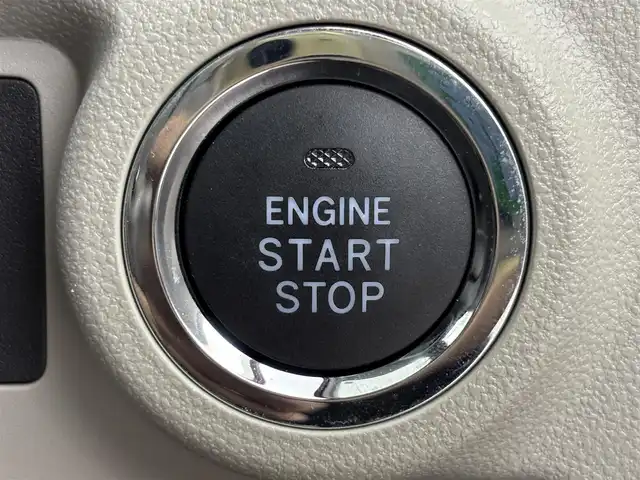 トヨタ パッソ X Lパッケージ S 福岡県 2020(令2)年 1.3万km ファイアークォーツレッドM 純正ナビ　/ＥＴＣ　/前後ドライブレコーダー　/コーナーセンサー　/衝突軽減ブレーキ　/横滑り防止装置　/アイドリングストップ　/プッシュスタート　/アダプティブハイビームシステム　/電動格納式ドアミラー　/ドアバイザー