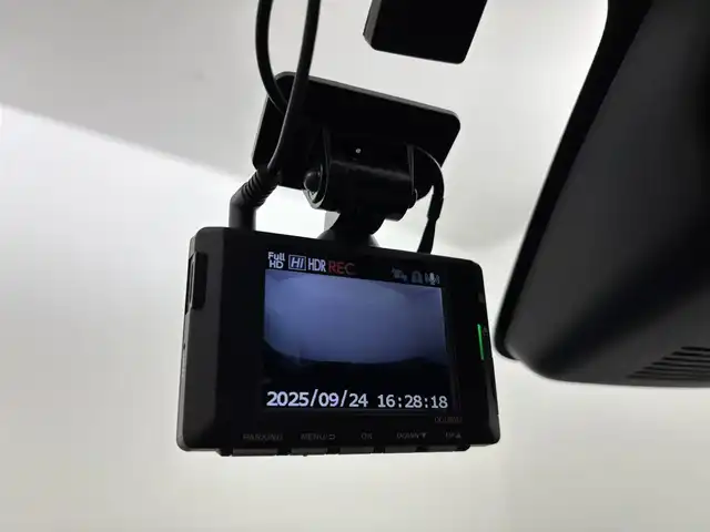 トヨタ パッソ X Lパッケージ S 福岡県 2020(令2)年 1.3万km ファイアークォーツレッドM 純正ナビ　/ＥＴＣ　/前後ドライブレコーダー　/コーナーセンサー　/衝突軽減ブレーキ　/横滑り防止装置　/アイドリングストップ　/プッシュスタート　/アダプティブハイビームシステム　/電動格納式ドアミラー　/ドアバイザー