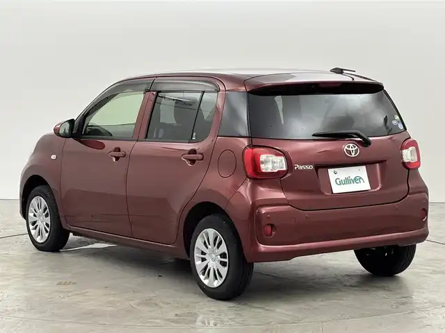 トヨタ パッソ X Lパッケージ S 福岡県 2020(令2)年 1.3万km ファイアークォーツレッドM 純正ナビ　/ＥＴＣ　/前後ドライブレコーダー　/コーナーセンサー　/衝突軽減ブレーキ　/横滑り防止装置　/アイドリングストップ　/プッシュスタート　/アダプティブハイビームシステム　/電動格納式ドアミラー　/ドアバイザー