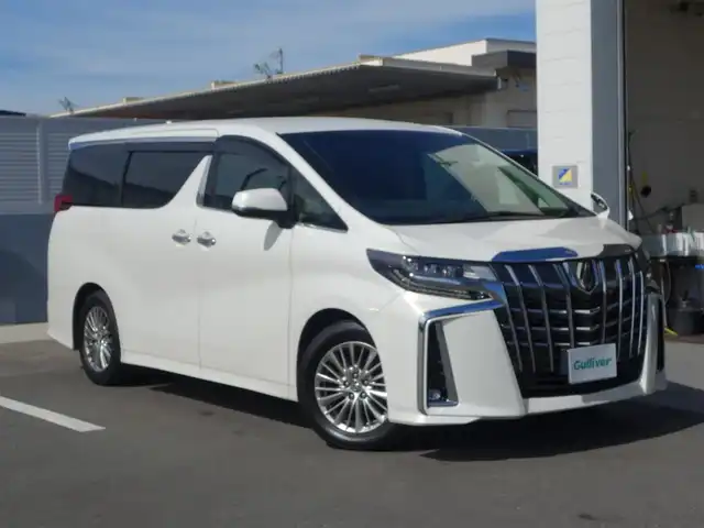 トヨタ アルファード S Cパッケージ 静岡県 2018(平30)年 6.8万km ラグジュアリーホワイトパールクリスタルシャインガラスフレーク ワンオーナー/禁煙車/車検R9年5月17日まで/トヨタセーフティセンス/　　・プリクラッシュセーフティ/　　・レーンアラートトレーシング/　　・ロードサインアシスト/　　・パーキングサポートブレーキ/純正9.2インチSDナビ（NSZN-Z66T）/　　CD/DVD/BT/USB/SD/HDMI/フルセグTV/純正フリップダウンモニター/純正デジタルインナーミラー/両側パワースライドドア/3眼LEDヘッドライト/シーケンシャルターンランプ/前方ドライブレコーダー/前後クリアランスソナー/純正オプション17インチアルミ/2列目エグゼクティブパワーシート/前席パワーシート（運転席メモリー付）/前席快適温熱シート/ベンチレーション機能/パワーバックドア/純正ラゲッジマット/プッシュスタート/スマートキー2個/純正フロアマット/純正ドアバイザー/取扱説明書/保証書