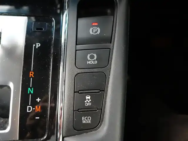トヨタ アルファード S Cパッケージ 静岡県 2018(平30)年 6.8万km ラグジュアリーホワイトパールクリスタルシャインガラスフレーク ワンオーナー/禁煙車/車検R9年5月17日まで/トヨタセーフティセンス/　　・プリクラッシュセーフティ/　　・レーンアラートトレーシング/　　・ロードサインアシスト/　　・パーキングサポートブレーキ/純正9.2インチSDナビ（NSZN-Z66T）/　　CD/DVD/BT/USB/SD/HDMI/フルセグTV/純正フリップダウンモニター/純正デジタルインナーミラー/両側パワースライドドア/3眼LEDヘッドライト/シーケンシャルターンランプ/前方ドライブレコーダー/前後クリアランスソナー/純正オプション17インチアルミ/2列目エグゼクティブパワーシート/前席パワーシート（運転席メモリー付）/前席快適温熱シート/ベンチレーション機能/パワーバックドア/純正ラゲッジマット/プッシュスタート/スマートキー2個/純正フロアマット/純正ドアバイザー/取扱説明書/保証書